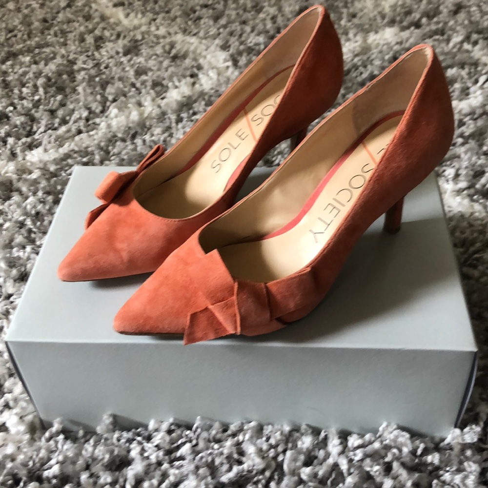 Sole Society So-Jensine Ocean Coral Suede Pump